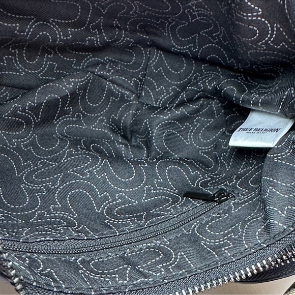 Nwot True Religion Black Crossbody Bag with Logo Strap and Coin Pouch - Picture 10 of 13